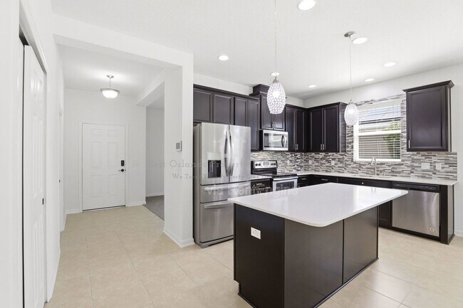 Building Photo - 3912 Wind Dancer Cir
