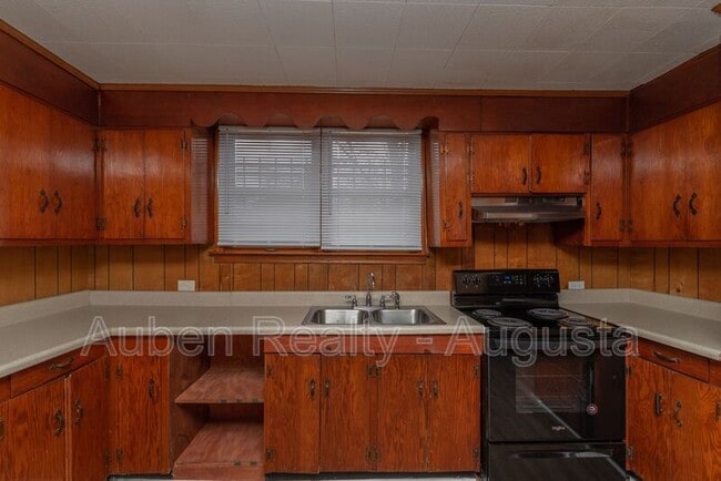 Building Photo - 151 Curry St