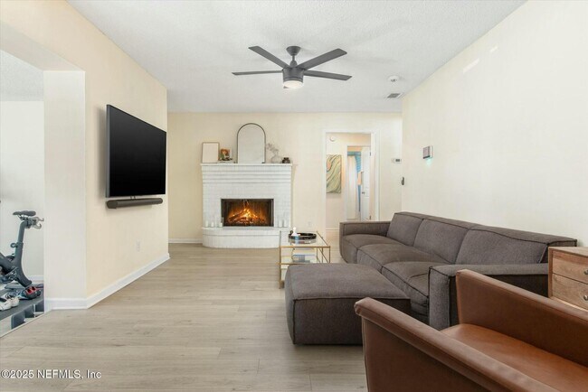 Building Photo - 3545 Tidal Marsh Dr
