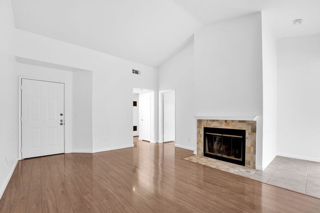 Building Photo - Hercules 2 Bedroom Condo with 1-Car Garage