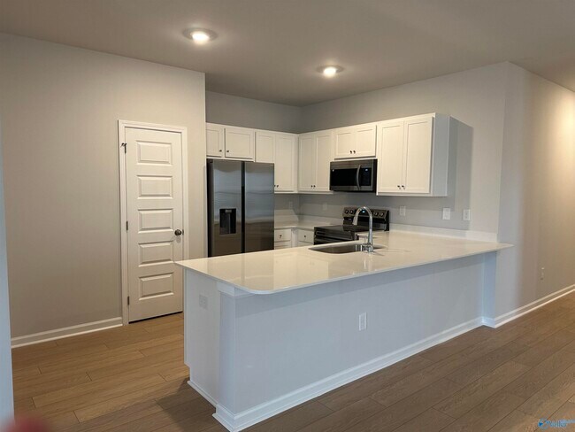 Building Photo - 143 Havner Dr