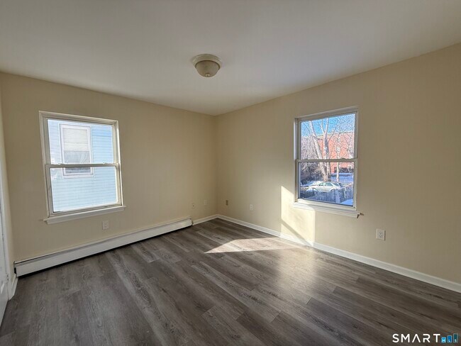 Building Photo - 769 Ogden St