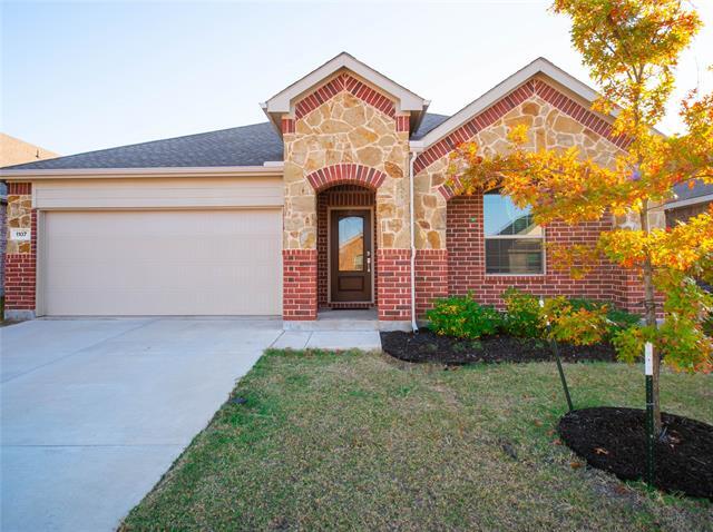 Primary Photo - 1107 Daffodil St