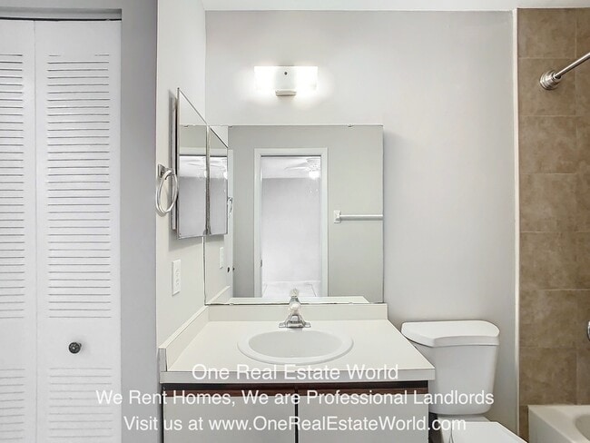 Building Photo - 12929 Ohio Woods Ln