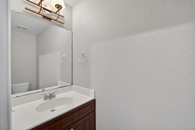 Building Photo - Condo For Rent In Il Villagio