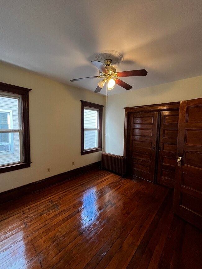 Building Photo - 135 Sherman Pl