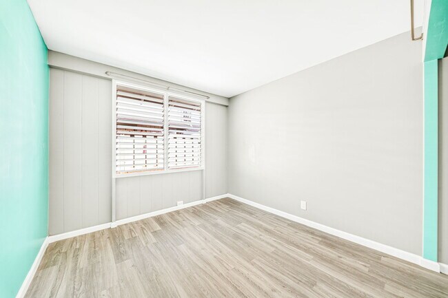 Building Photo - 95-566-566 Wailoa Loop