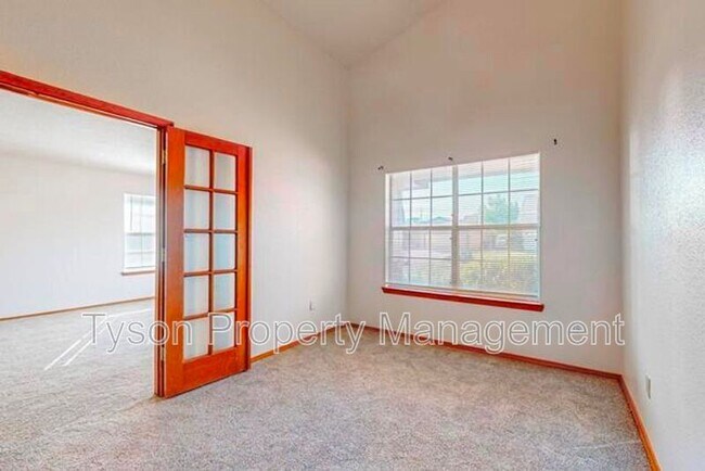 Building Photo - 4701 Plume Rd NW