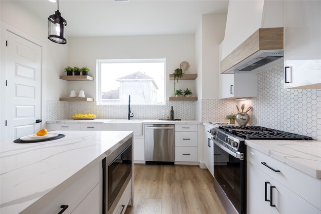 Building Photo - 4008 Yellowstone Blvd