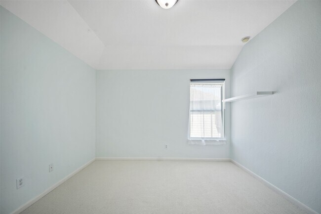 Building Photo - 131 Zephyr Bend Pl