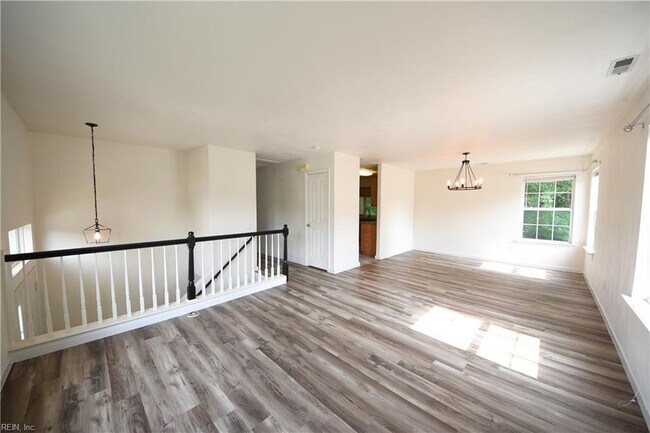 Building Photo - 1109 Lady Ashley Dr