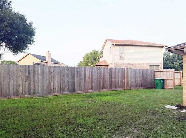 Building Photo - 4923 Kentwalk Dr
