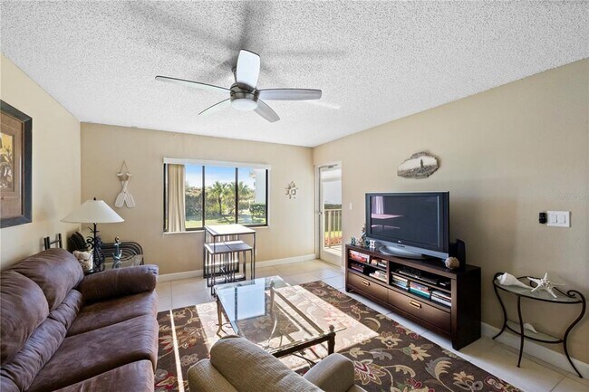 Building Photo - 1515 Pinellas Bayway S