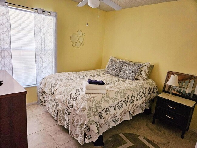 Building Photo - 4107 41st St W