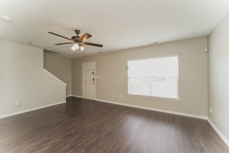 Building Photo - 10512 Katie Creek Ct