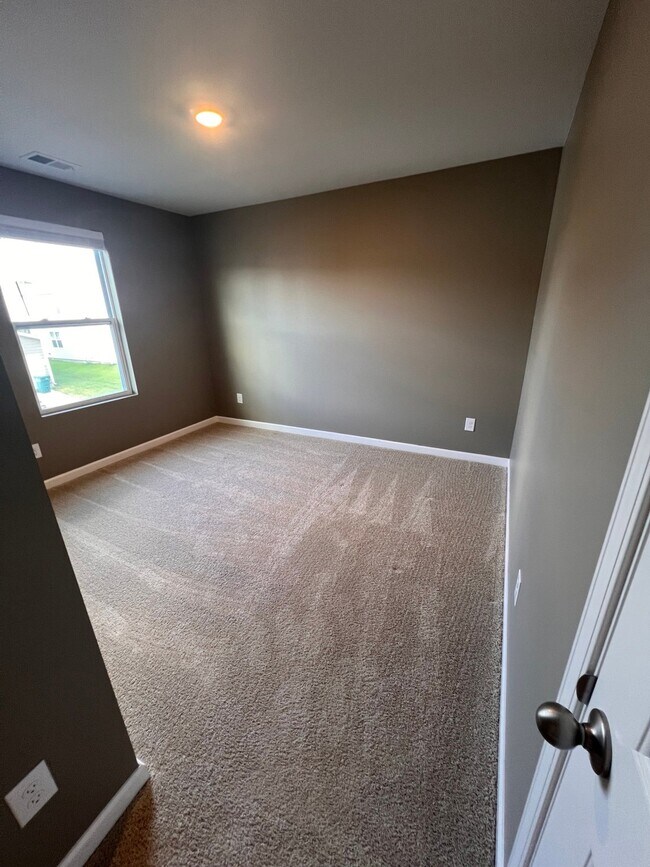 Building Photo - 1510 Ashgrove Pl