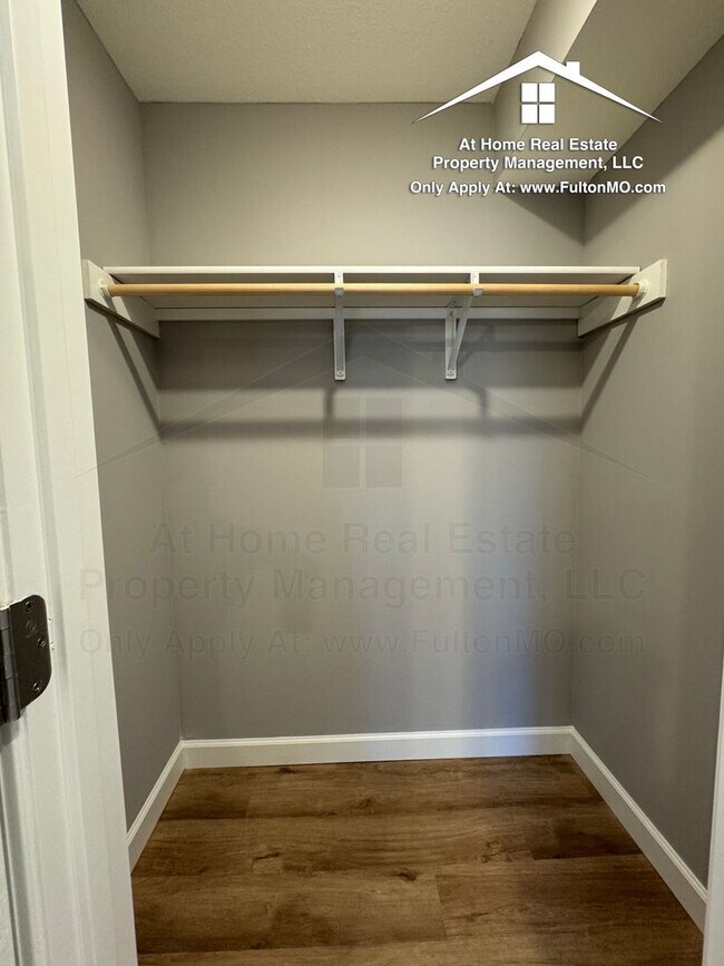 Building Photo - 2610 N Bluff St