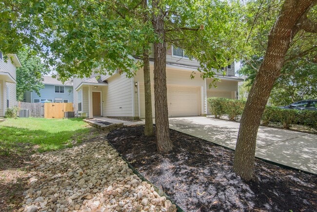 Building Photo - 19 Musk Rose Ct