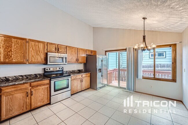 Building Photo - 3606 S Gibralter Cir