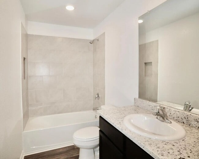 Building Photo - Spacious & Elegant One-Story Living in Stonebridge Crossing
