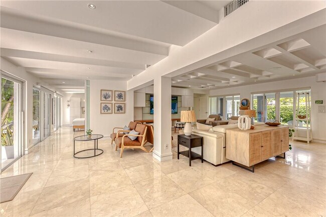 Building Photo - 268 Imperial Ln