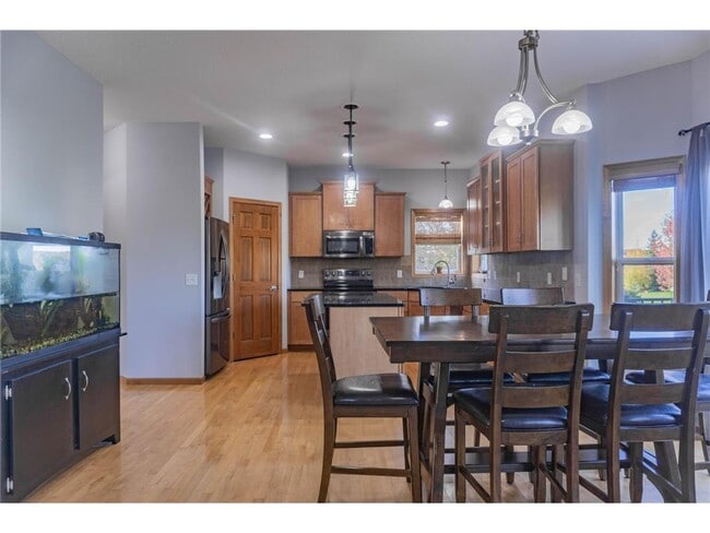 Building Photo - 1216 S Windmill Creek