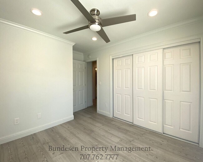 Building Photo - 1702 Algol Ct