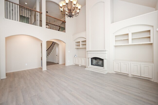 Building Photo - 19 Sandwell Place