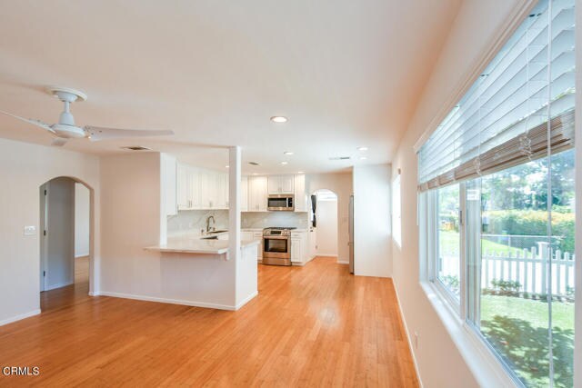 Building Photo - 630 N Niagara St