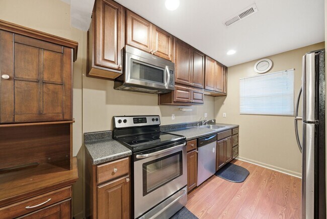 Building Photo - 6355 New Market Way