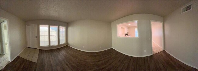 Building Photo - 401 NW 24th St