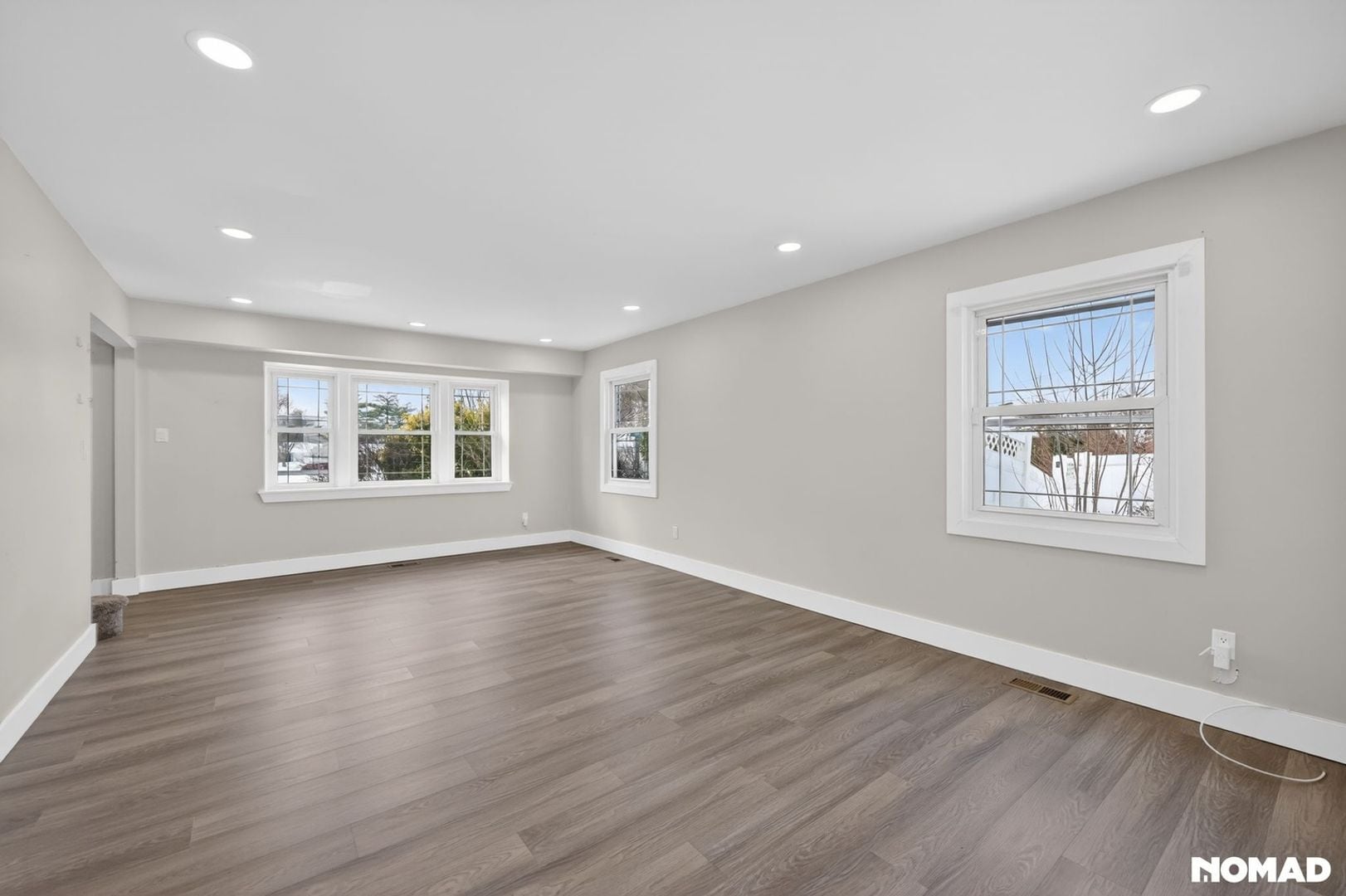 Building Photo - 10 Evergreen Ct