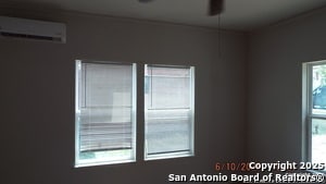 Building Photo - 1427 Schley Ave
