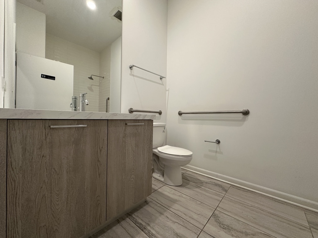 Building Photo - 2550 S Wabash Ave