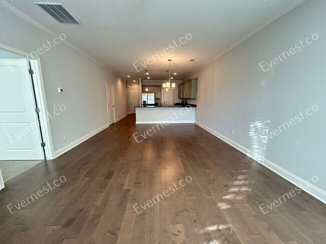 Building Photo - Spacious 3 Bed, 2.5 Bath Home with Modern Amenities / Available Soon!