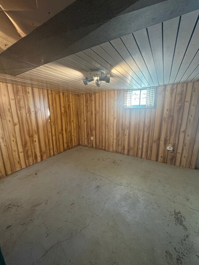 Building Photo - The Pioneer