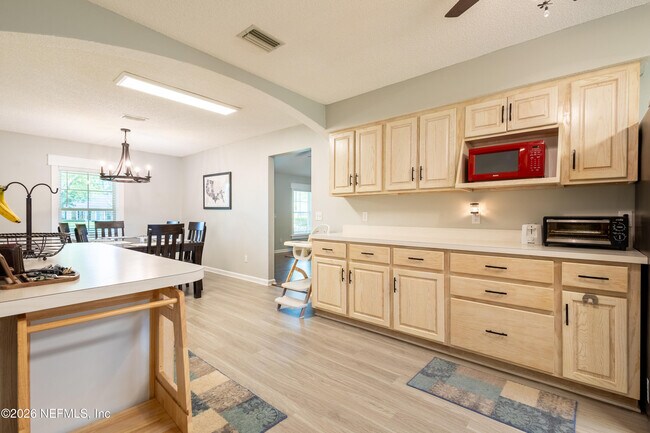 Building Photo - 4610 Saddlehorn Trail