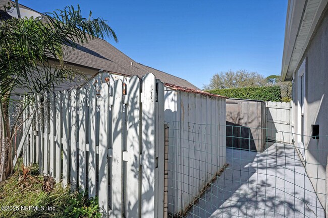Building Photo - 2958 Lantana Lakes Dr E