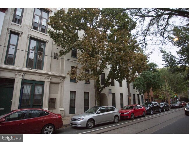 Building Photo - 409-15 S 11th St