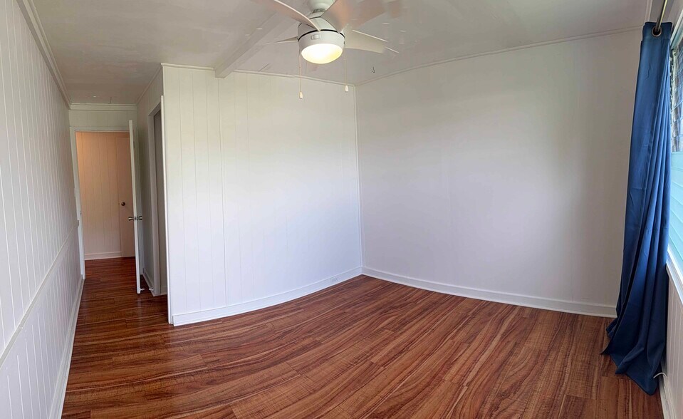 Building Photo - 448 Ulupaina St