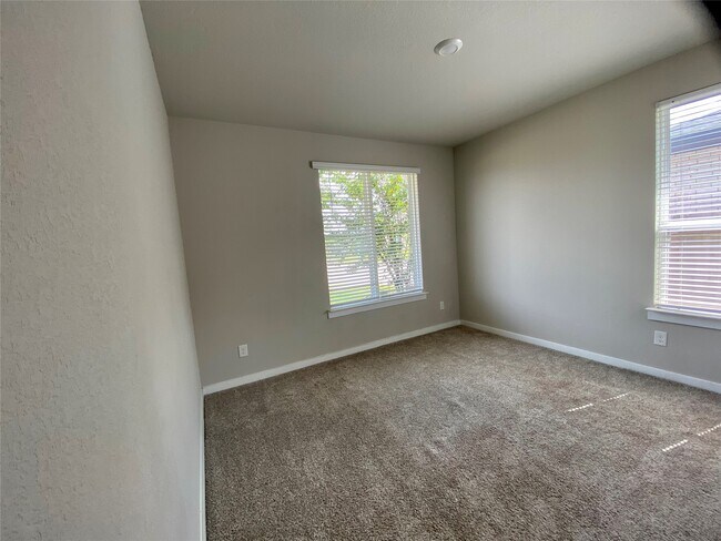 Building Photo - 28503 Hannahs Harbor Ln