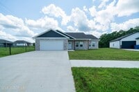 Building Photo - 726 Vine Dr