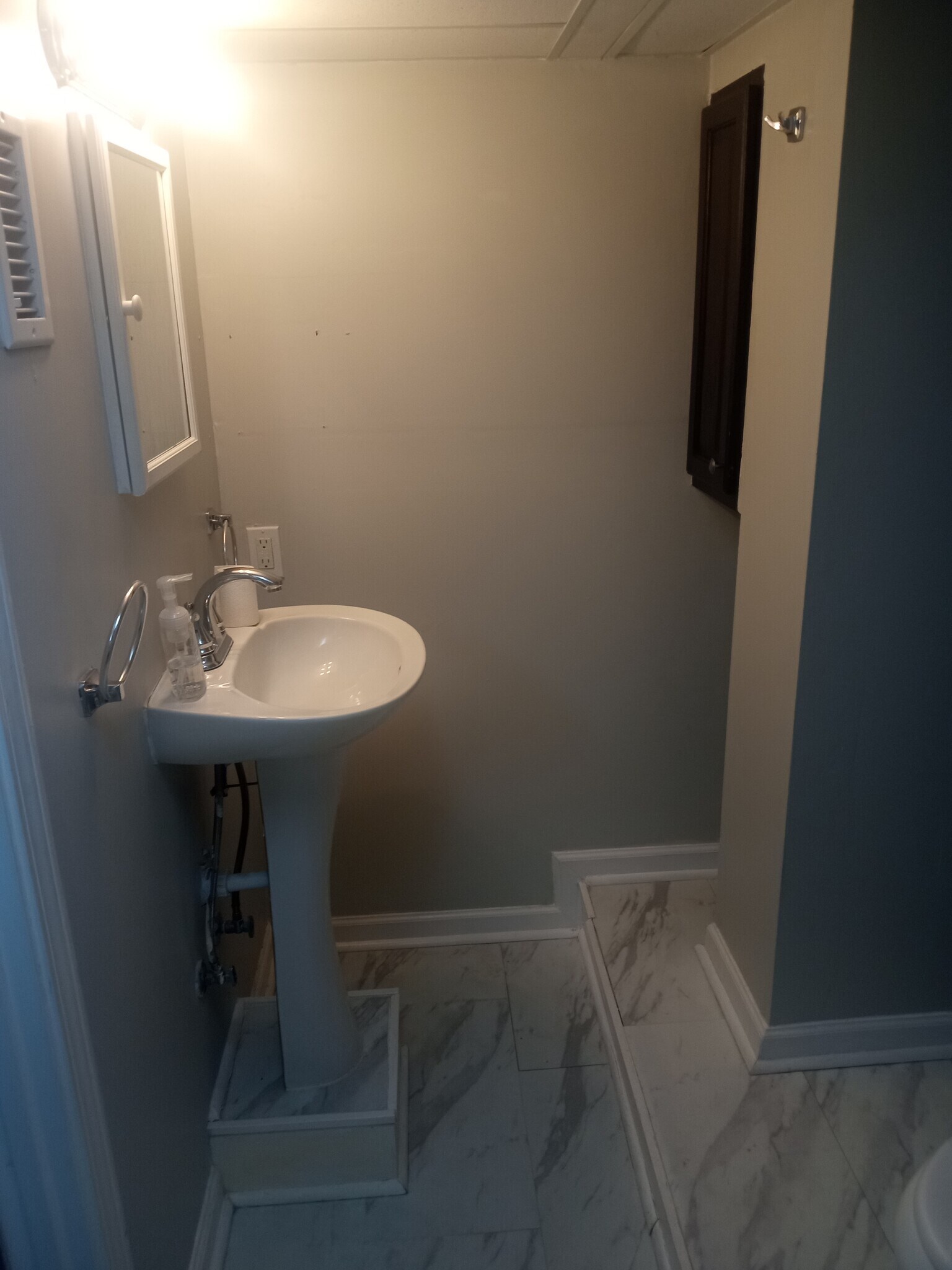 Building Photo - 3435 Velvet Creek Dr SW