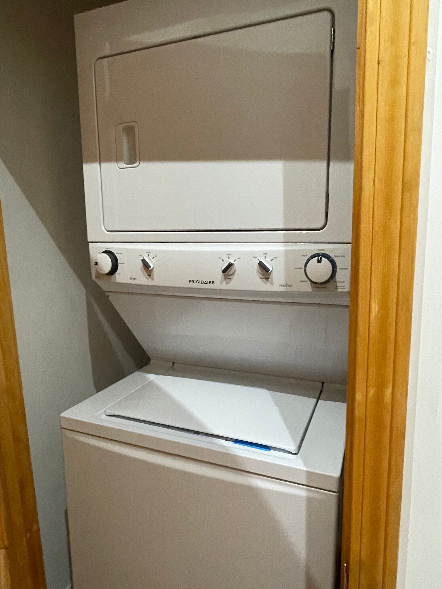 Building Photo - 146 Columbia St