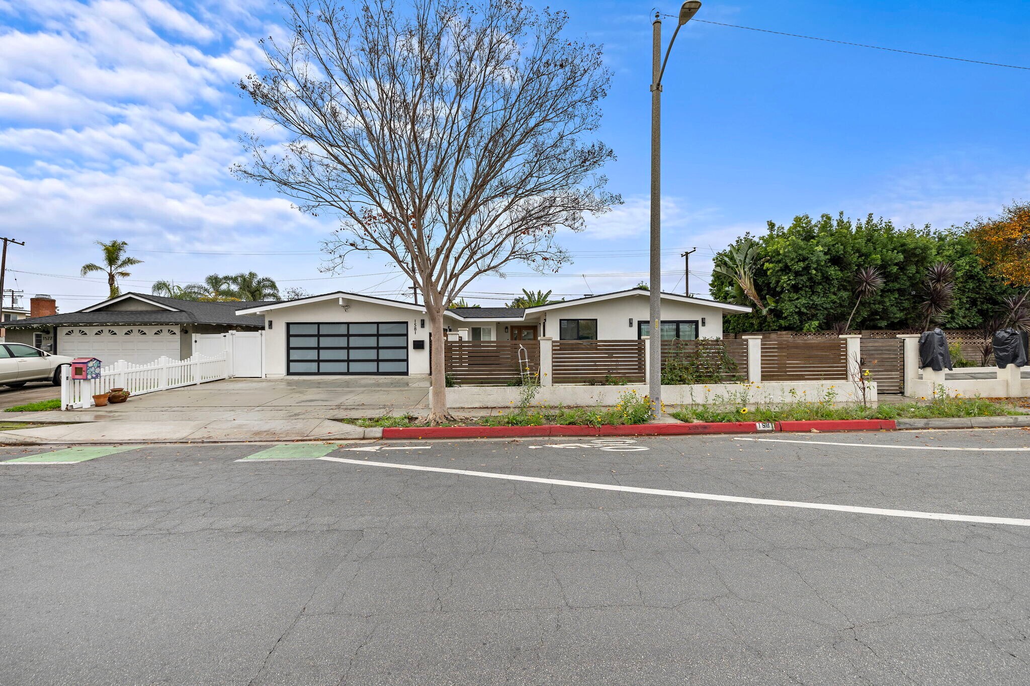 Building Photo - 1581 Baker St