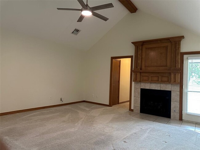 Building Photo - 15713 Traditions Blvd