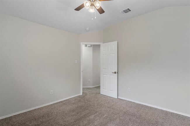 Building Photo - 14524 Ballycastle Trail