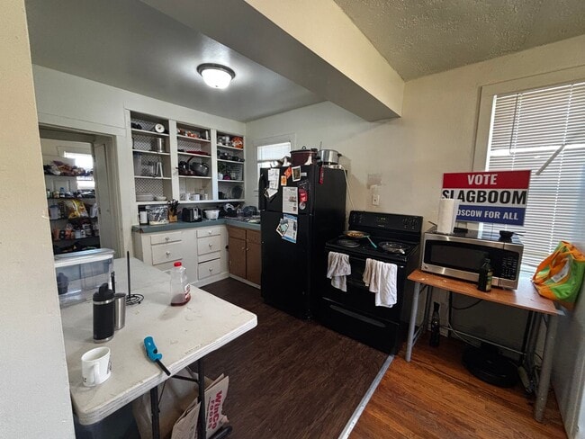 Building Photo - 617 S Jefferson St