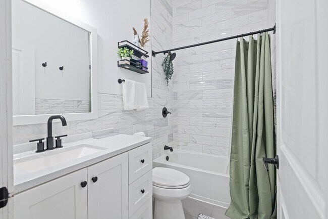 Building Photo - 260 Palisade Ave