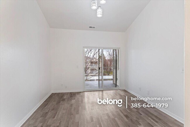 Building Photo - 3827 S Big River Wy